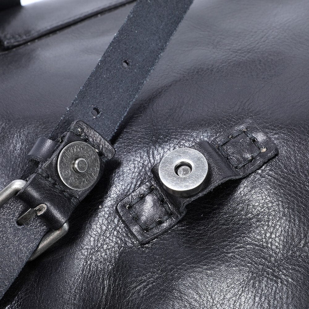 Cael | Schwarzer Lederrucksack mit Kordelzug
