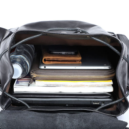 Cael | Schwarzer Lederrucksack mit Kordelzug