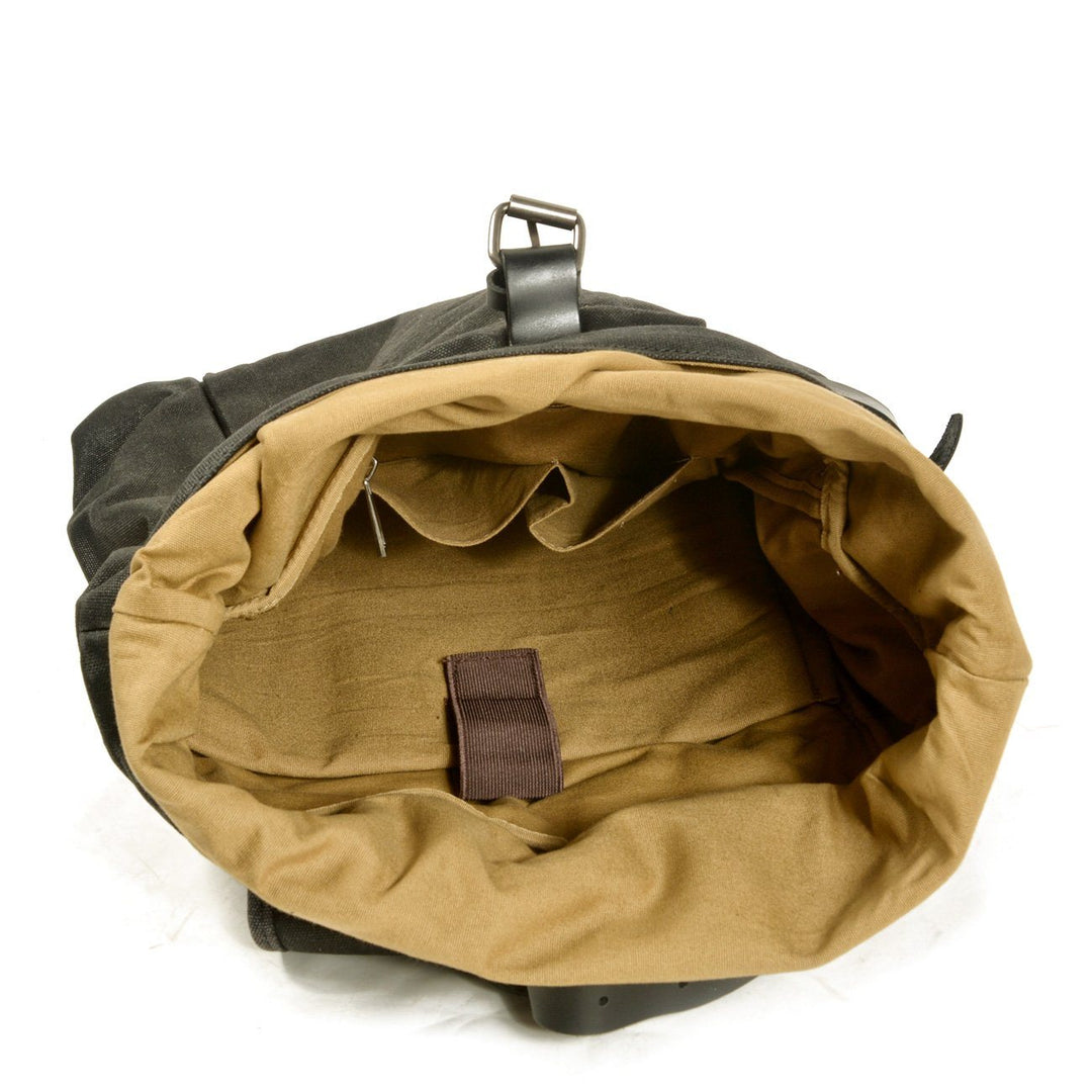 Vetra | Minimalistischer Rolltop-Rucksack aus gewachstem Canvas