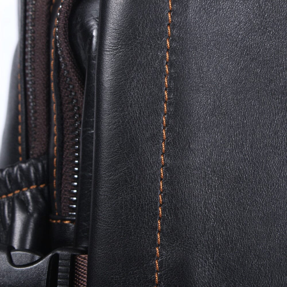 Theo | Schwarzer Laptop-Rucksack aus Leder