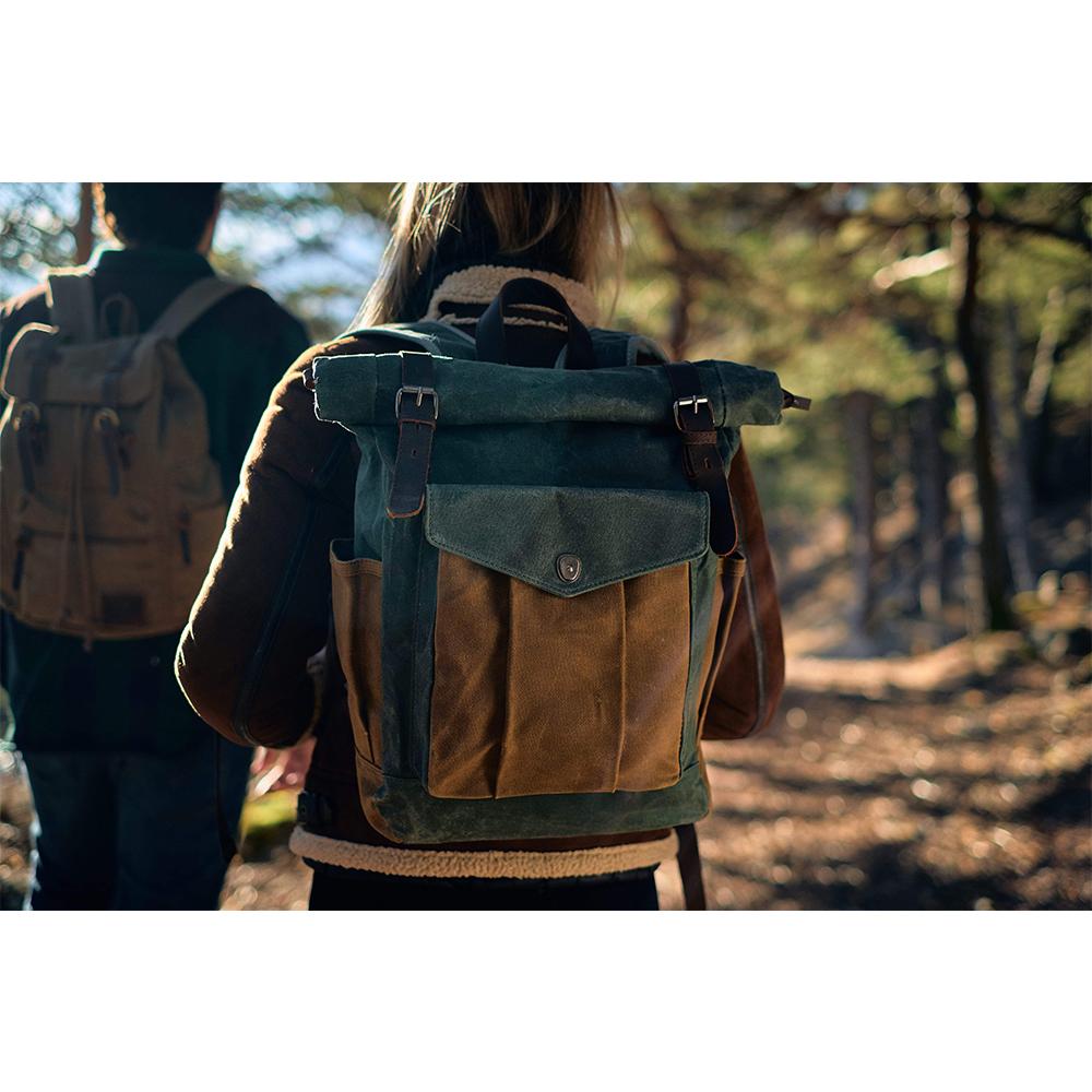 Eira | Vintage-Rucksack aus gewachstem Canvas mit Rollverschluss