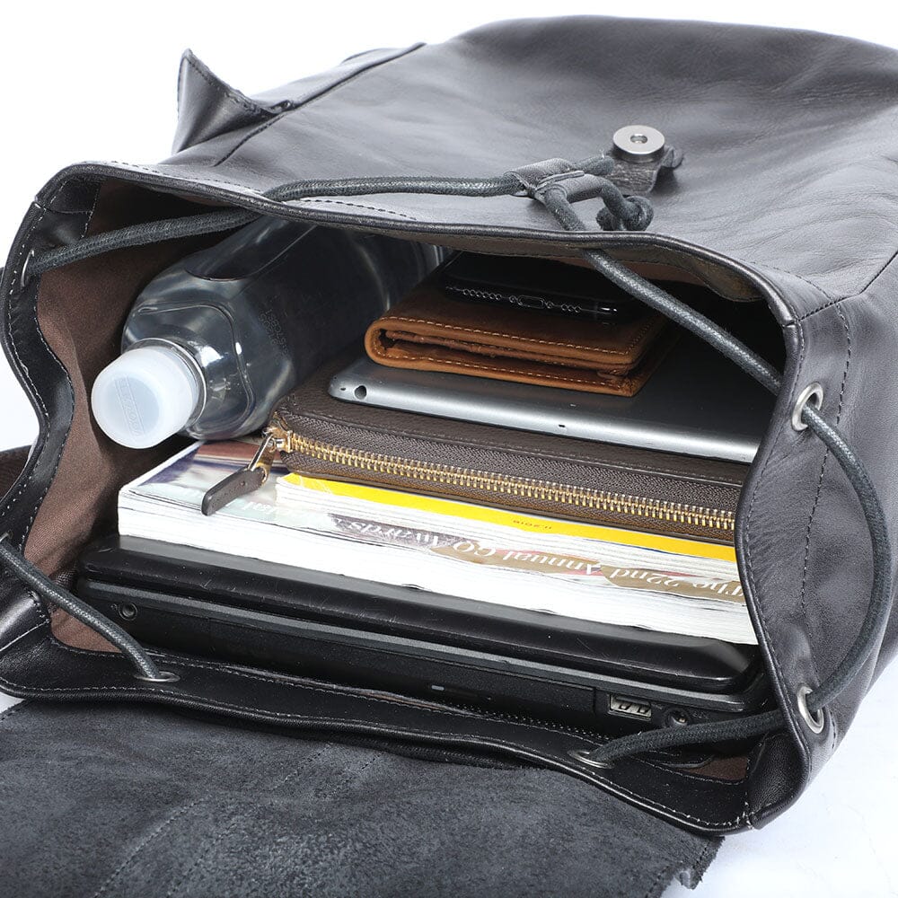 Cael | Schwarzer Lederrucksack mit Kordelzug